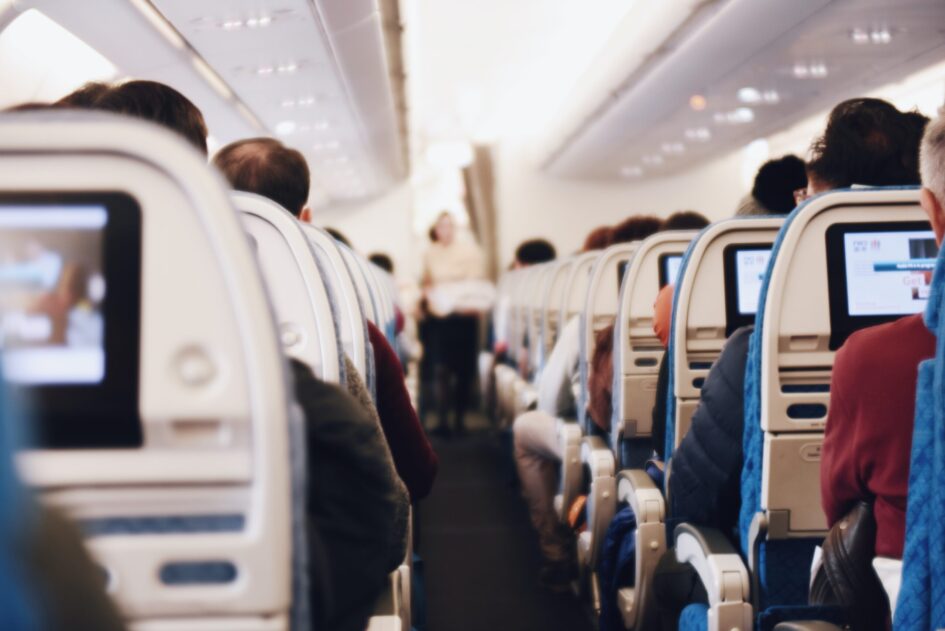 viajá en avión y sumate al grupo en el destino
